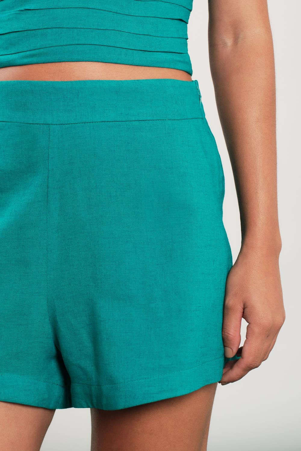 short-curto-alfaiataria-liso-verde-pp-ao-gg_2