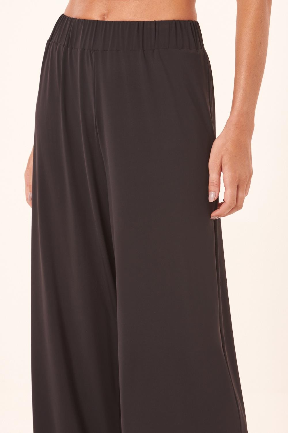 calca-elastico-cintura-fluity-liso-preto-pp-ao-gg_2