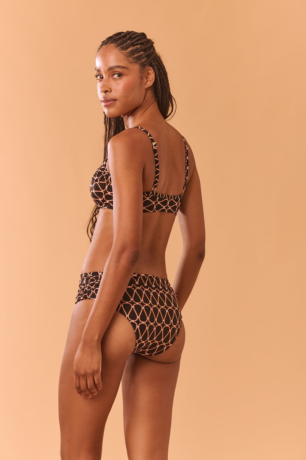 top-bardot-laco-enlace-enlace-black-p-ao-gg_3