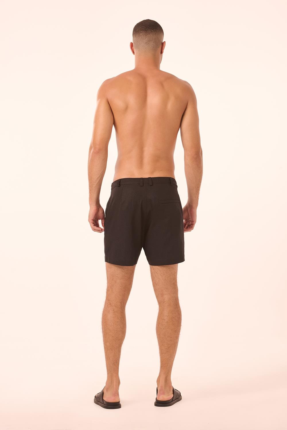 short-angello-liso-ver26-preto-bermuda-masc.-38-ao-52_3