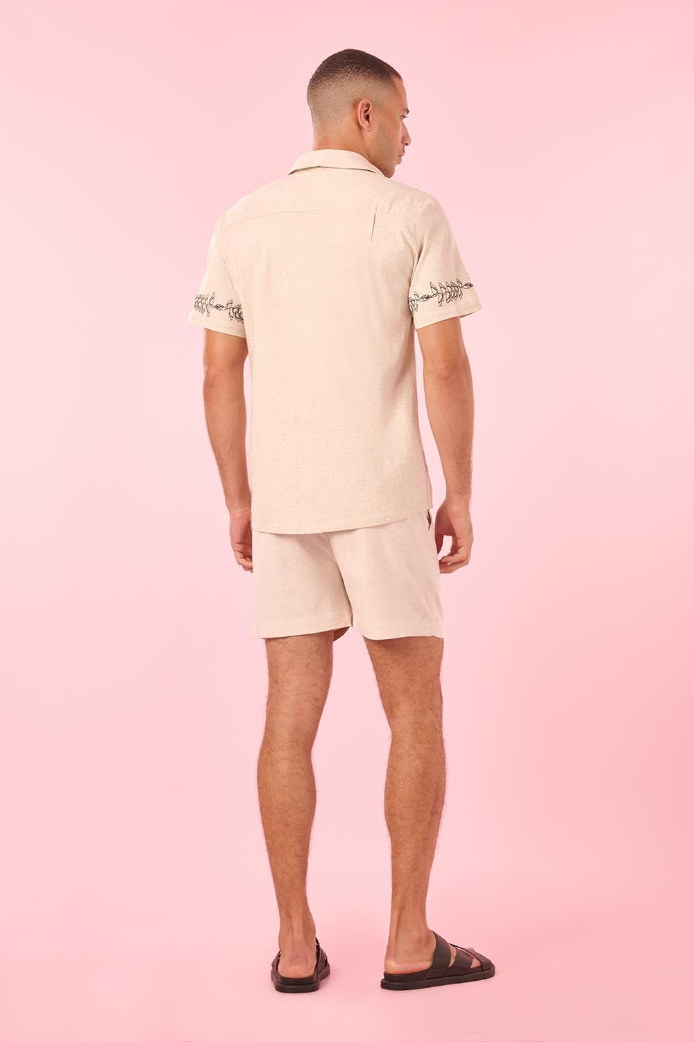 camisa-florida-bordado-heliconia-liso-cru-p-ao-3g-novo_3