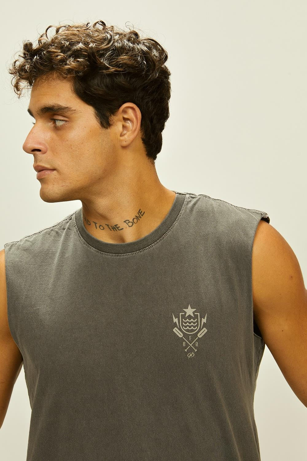 regata-brf-btfg-02-preto-estonado-p-ao-3g-novo_2